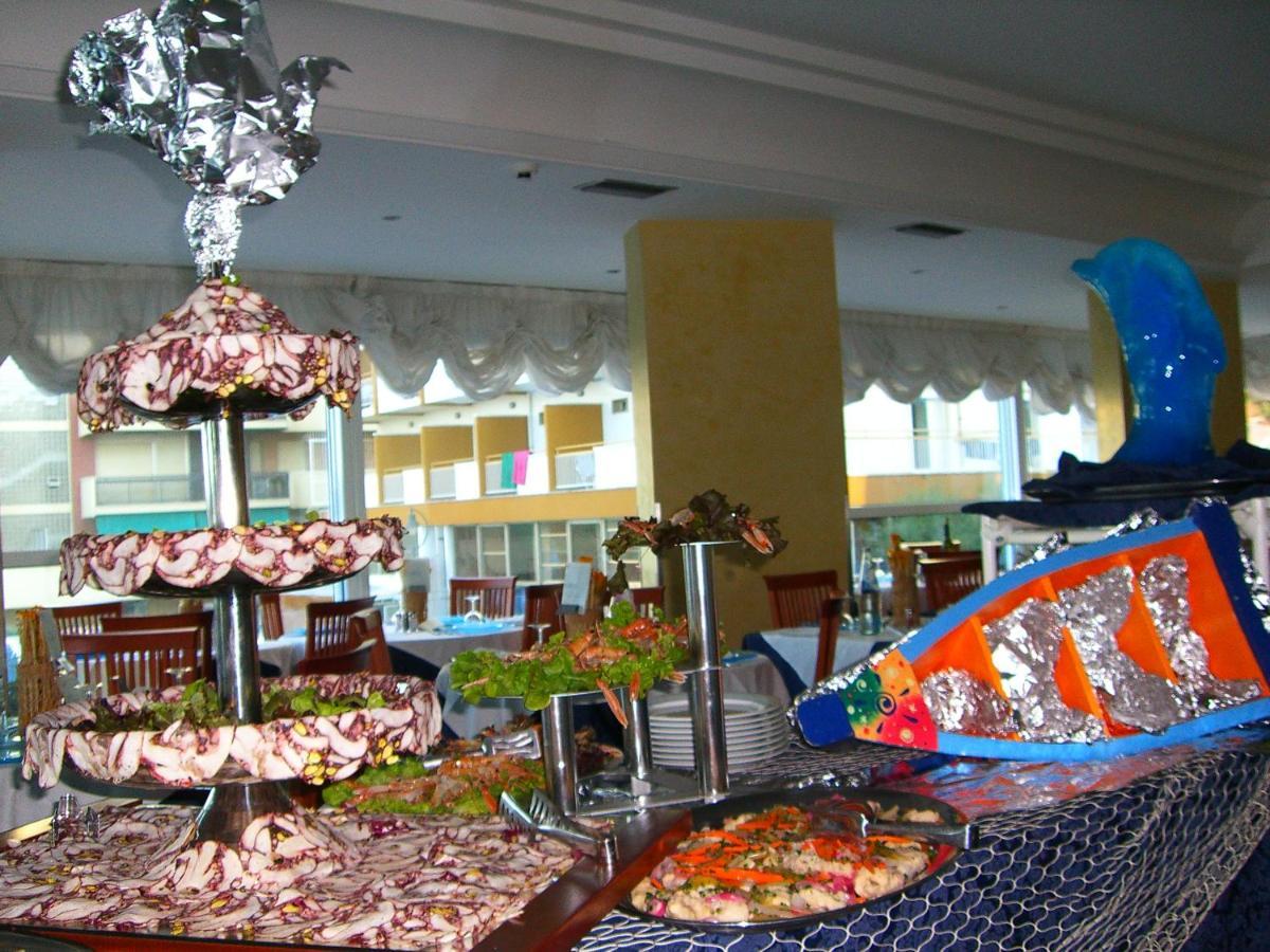Hotel Margareth Riccione Kültér fotó