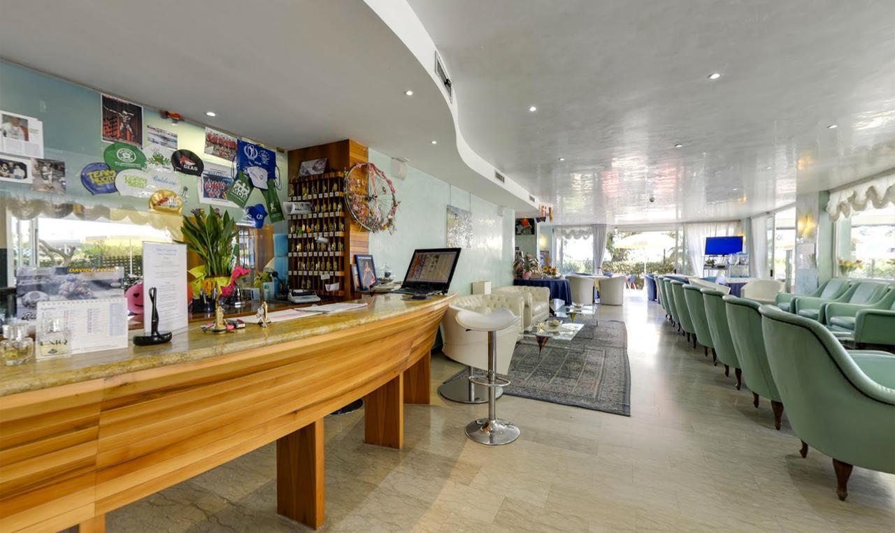 Hotel Margareth Riccione Kültér fotó