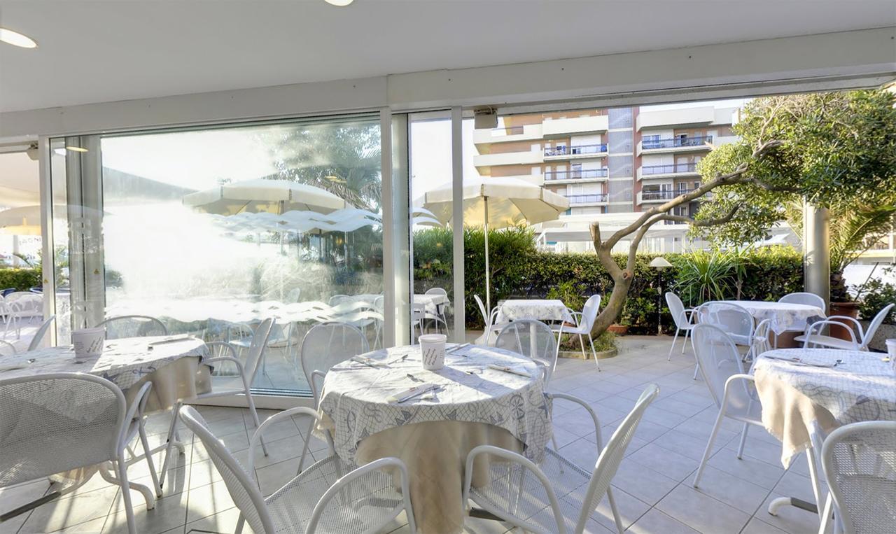Hotel Margareth Riccione Kültér fotó