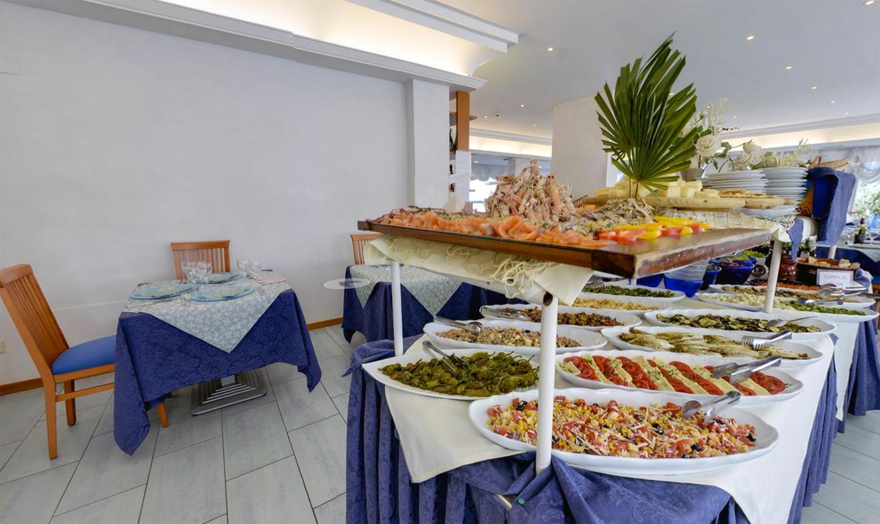 Hotel Margareth Riccione Kültér fotó