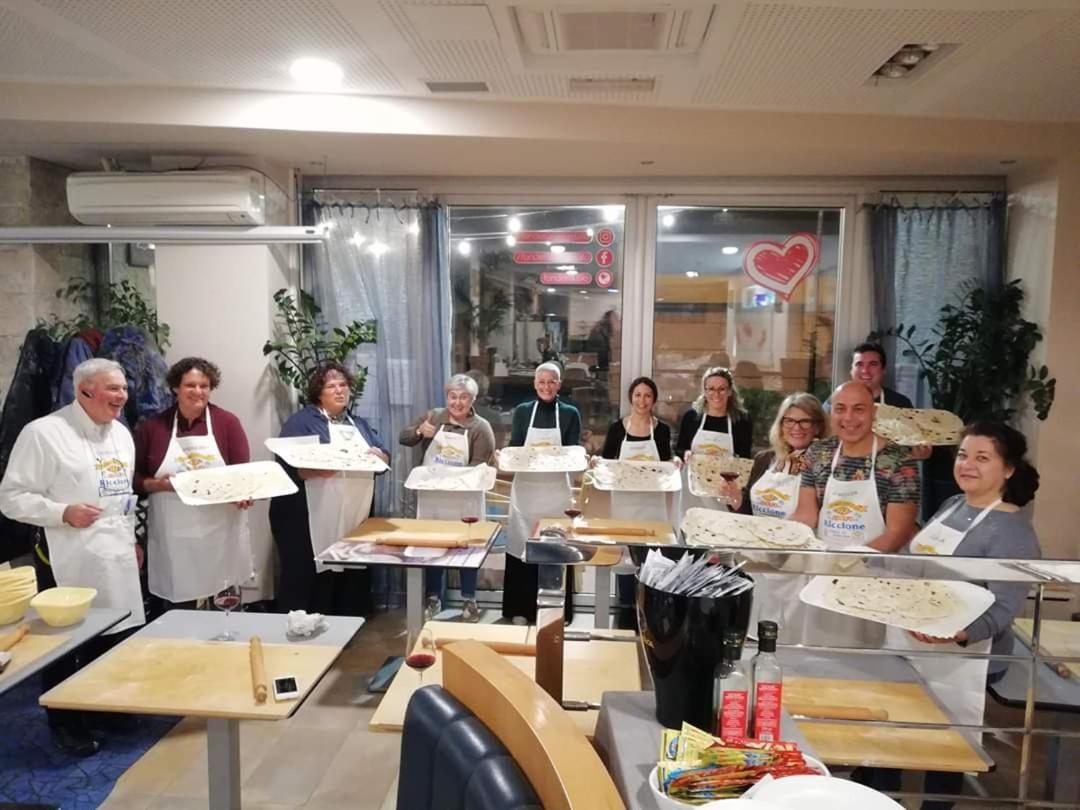 Hotel Margareth Riccione Kültér fotó